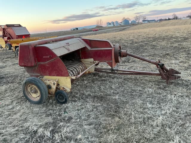 Image of New Holland 68 equipment image 4