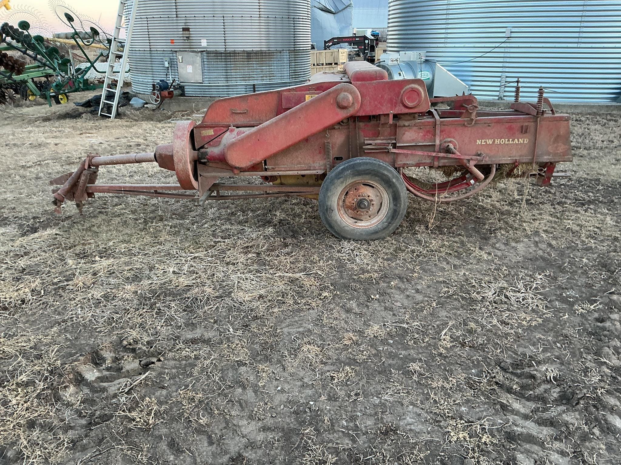 New Holland 68 Equipment Image0