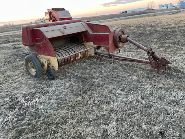 Image of New Holland 68 equipment image 3