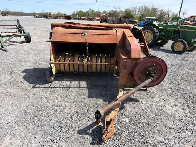 Image of New Holland 68 equipment image 2
