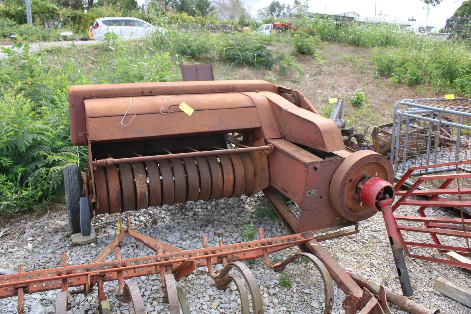 New Holland 68 Equipment Image0