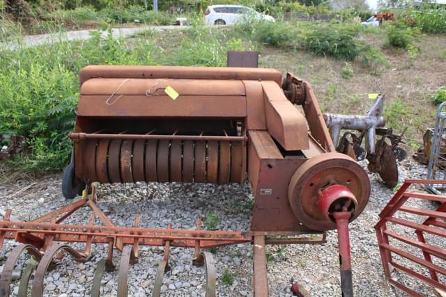 Image of New Holland 68 equipment image 1