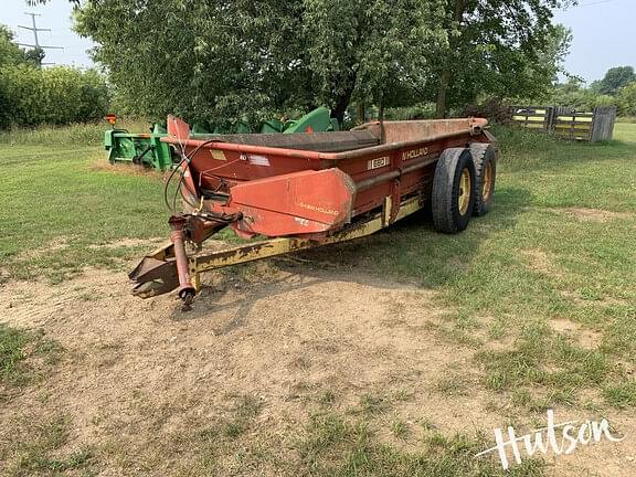 Image of New Holland 680 equipment image 1