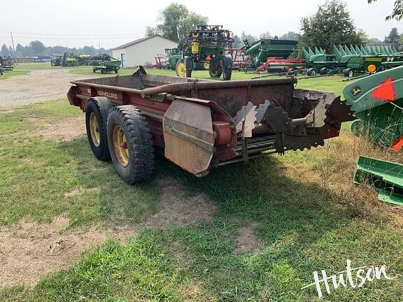 Image of New Holland 680 equipment image 3