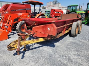 Main image New Holland 680