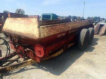 Main image New Holland 680