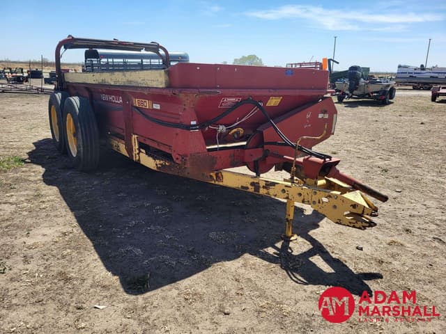 Image of New Holland 680 equipment image 1