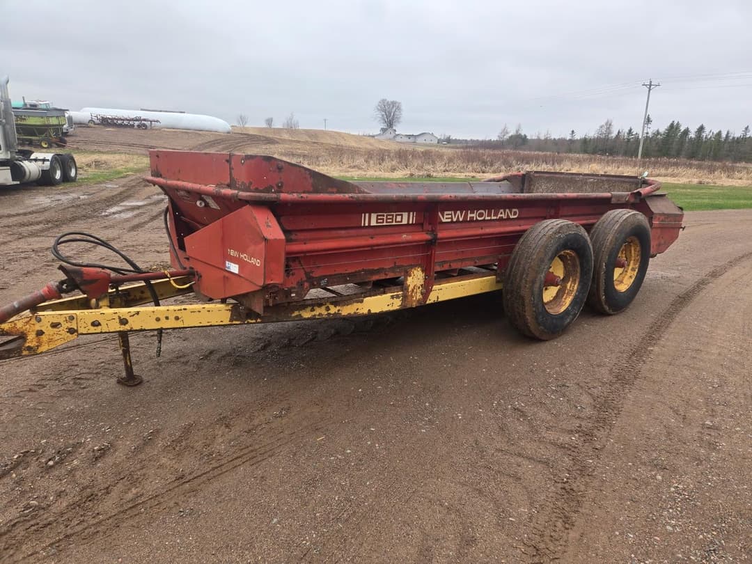 Image of New Holland 680 Primary image