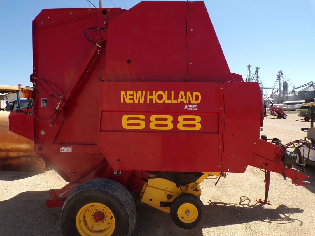 Image of New Holland 688 Primary image
