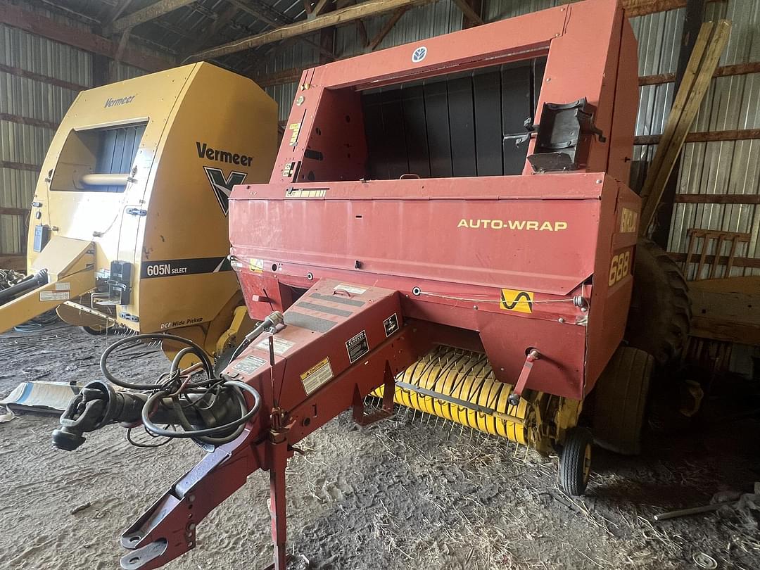 Image of New Holland 688 Primary image