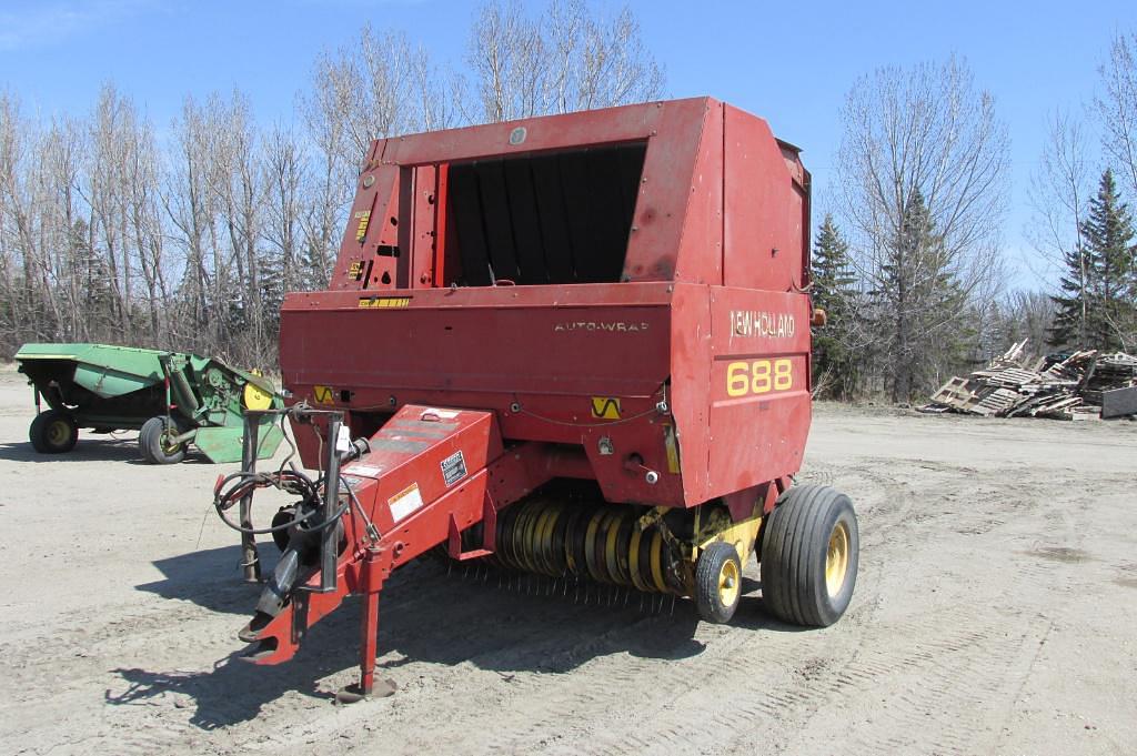 Image of New Holland 688 Primary image