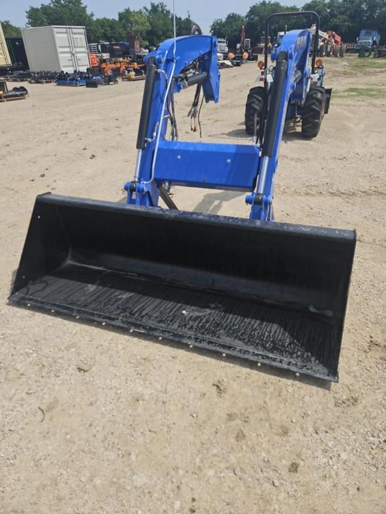 Image of New Holland 710LU Image 1