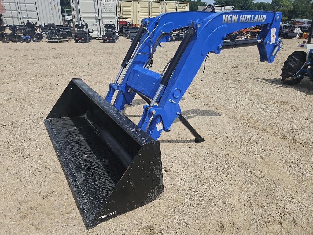 Image of New Holland 710LU Image 0