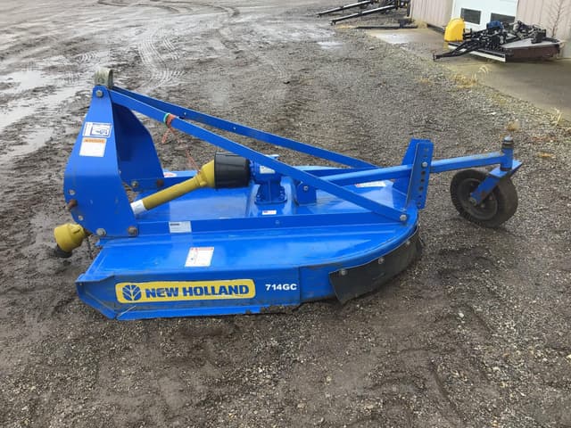 Image of New Holland 714GC equipment image 3