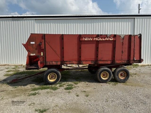 Image of New Holland 716 Primary image