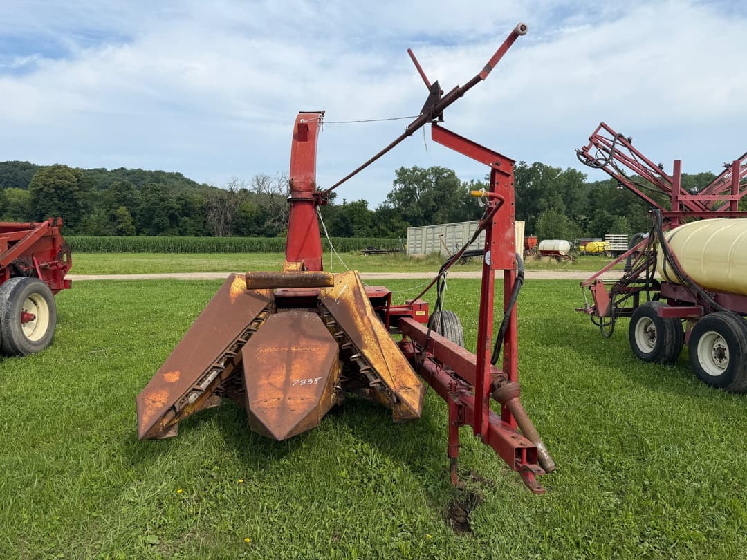 Image of New Holland 717 Primary image