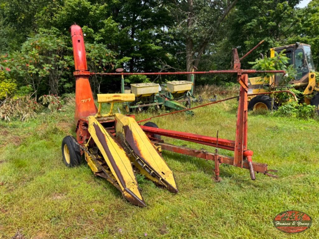 Image of New Holland 717 Primary image