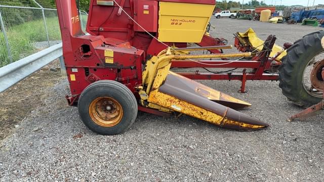 Image of New Holland 718 equipment image 1