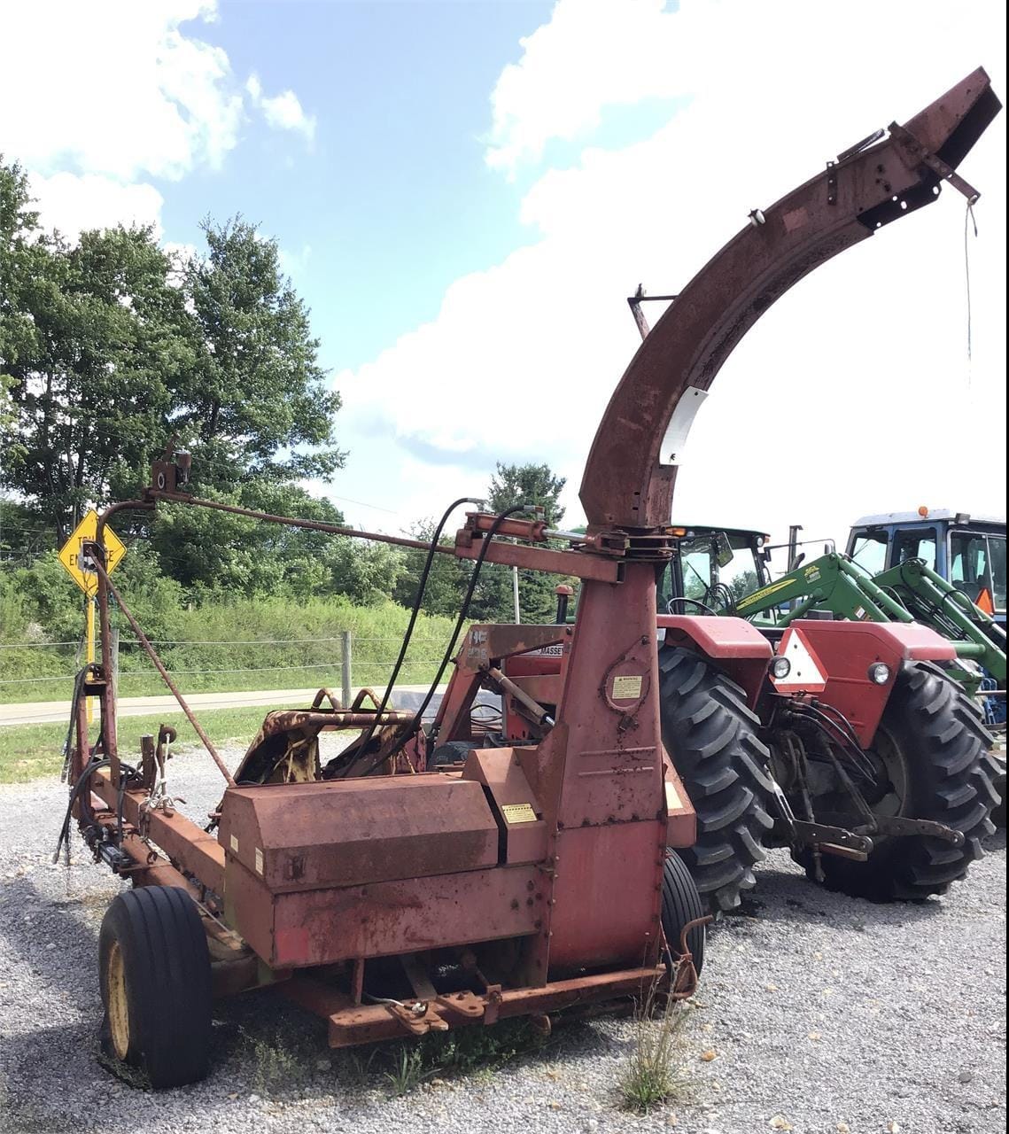 New Holland 718 Equipment Image0