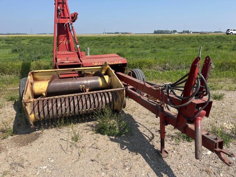 Main image New Holland 718