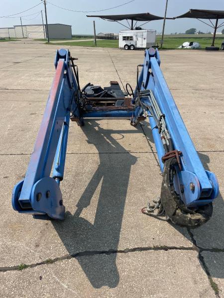 Image of New Holland 72LB equipment image 4