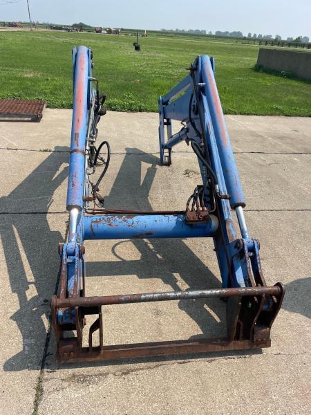 Image of New Holland 72LB equipment image 2