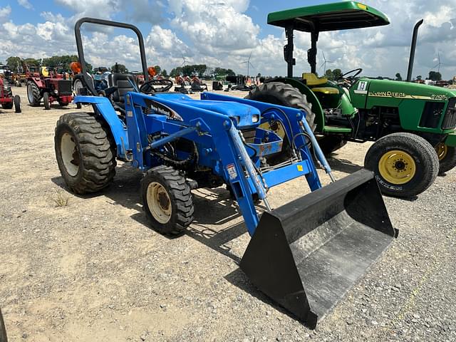 Image of New Holland TC30 equipment image 1