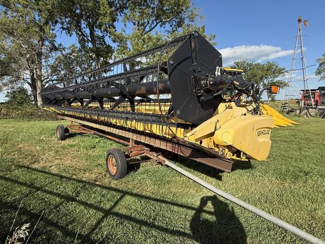 Image of New Holland 73C equipment image 3