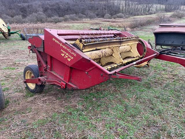 Image of New Holland 474 equipment image 1