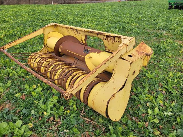 Image of New Holland 770W equipment image 1