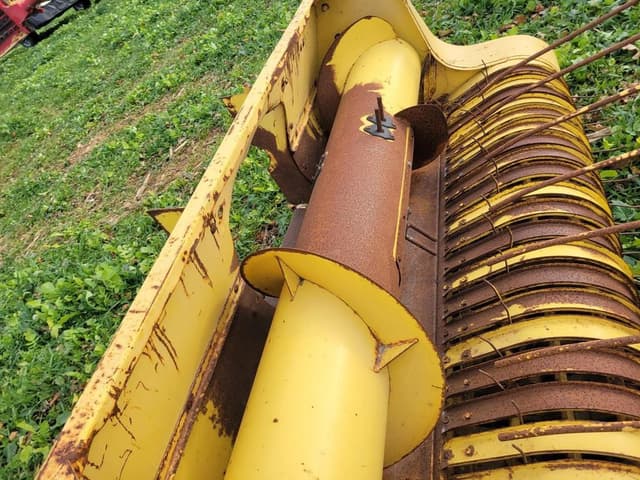 Image of New Holland 770W equipment image 4