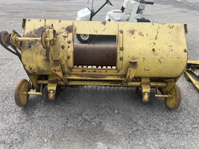 Image of New Holland 770W equipment image 3