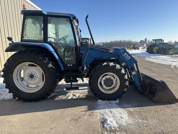 Image of New Holland 7740 equipment image 1