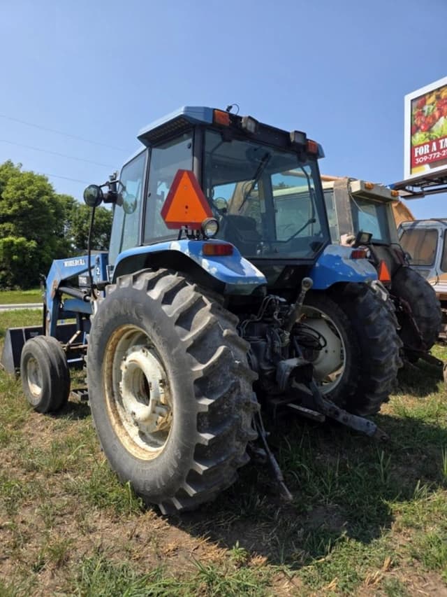 Image of New Holland 7740 equipment image 2