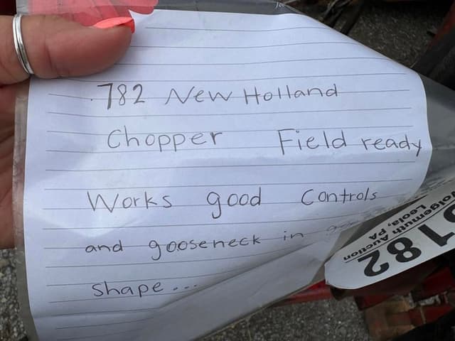 Image of New Holland 782 equipment image 4