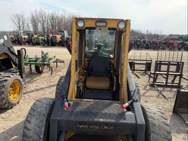 Image of New Holland L783 equipment image 1