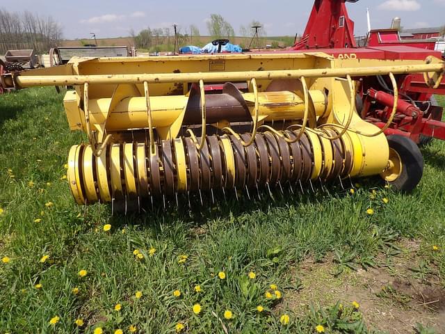 Image of New Holland 790 equipment image 2