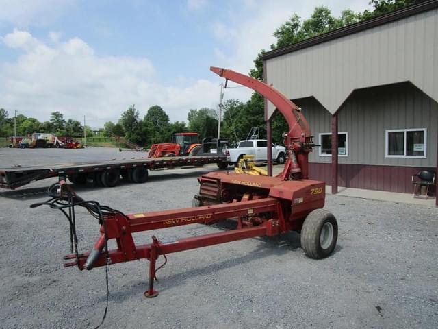Image of New Holland 790 equipment image 1
