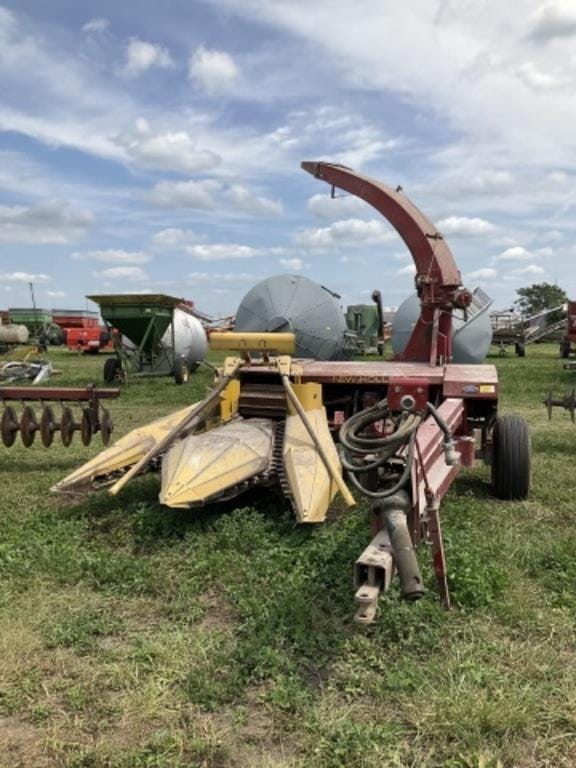 Main image New Holland 790