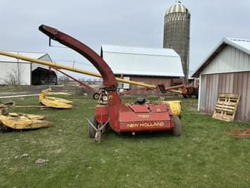 Main image New Holland 790