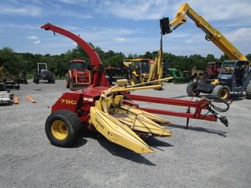 Main image New Holland 790