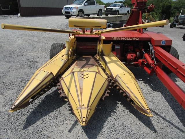 Image of New Holland 790 equipment image 2