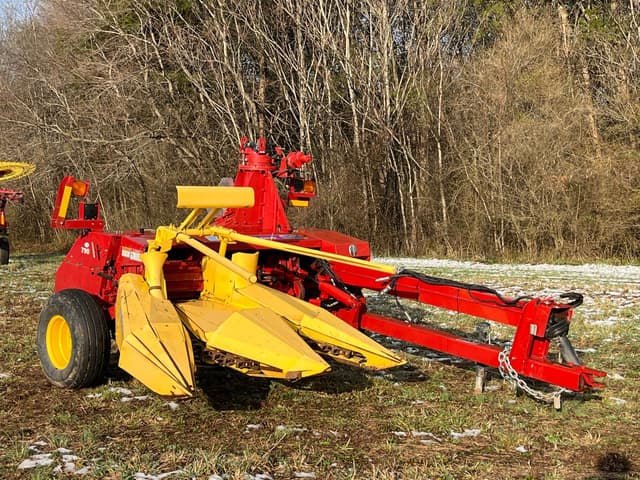 Image of New Holland 790 equipment image 1