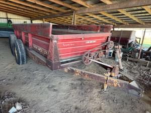 New Holland 790 Image