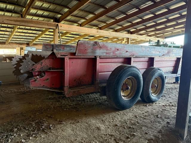 Image of New Holland 790 equipment image 1