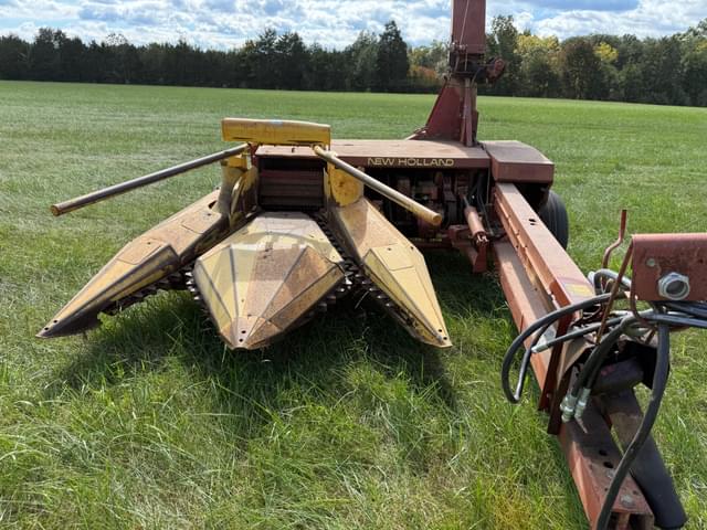 Image of New Holland 790 equipment image 2