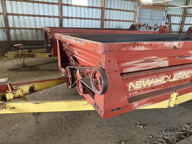 Image of New Holland 791 equipment image 3