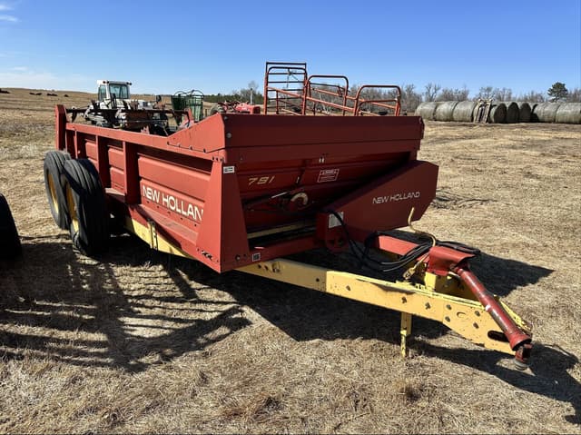 Image of New Holland 791 equipment image 1