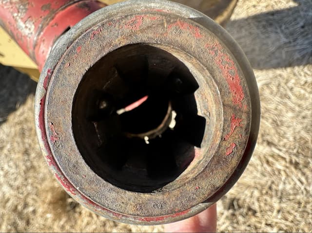 Image of New Holland 791 equipment image 2