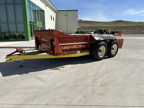 New Holland 791 Equipment Image0